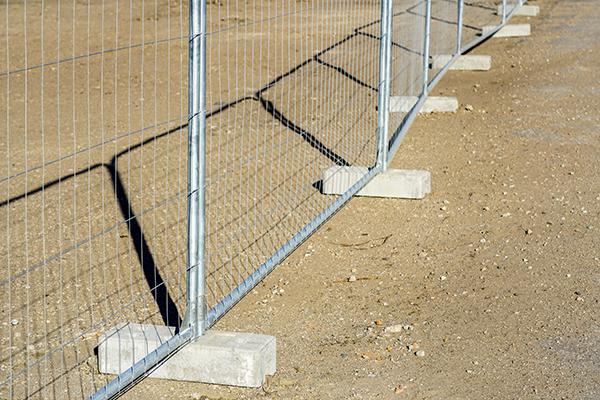 Fence Rental North Dartmouth workers